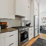 Holiday home Charming Gulch Retreat - Skyline Perfection *