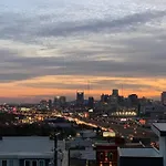 Stunning Skyline Manor - Rooftop Views