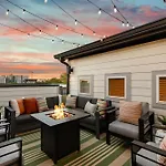 Private Rooftop Near Vanderbilt Only 2 Miles From Downtown