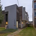 3Br And 3Ba 5 Min Dt Firepit Patio And Sleeps 10