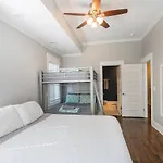Holiday home 1a Rooftop Deck, 3mi Broadway, Side By Side Available Nashville