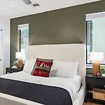 The Heights By Avantstay Holiday home