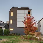 Dual Homes Rooftop Deck In Downtown Nashville