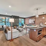 Holiday home New 2 Luxe Townhomes With Rooftops Sleeps 24 *