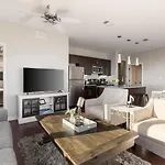 Holiday home Luxurious Downtown Corner Views 2 Bed 2bath 61