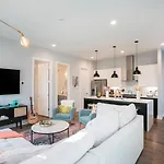 2 Side By Side Homes With Rooftops Holiday home