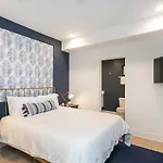 Holiday home 2 Side By Side Homes With Rooftops Nashville