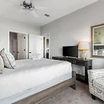 Cityview 220 Holiday home *