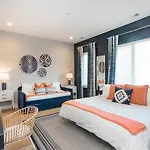 2 Side By Side Homes With Rooftops Holiday home *
