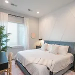 2 Side By Side Homes With Rooftops Holiday home Nashville