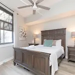 Luxurious Downtown 2 Bedroom 2 Bath With Views 1m Holiday home