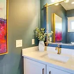 Walk To 12 South Getaway With Outdoor Dining! * Nashville