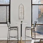 Luxurious Downtown-2 Bed 2 Bath Corner 2m *