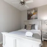 View 621 Holiday home *