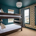 Holiday home Rooftop Hot Tub Fire Pit 6br Near Broadway Nashville
