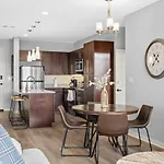 Cityview 402 Holiday home