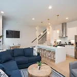 2 Side By Side Homes With Rooftops *