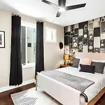 Holiday home 2 Adjacent Luxury Homes Rooftop Decks & Game Nashville
