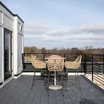Rooftop Hot Tub Fire Pit 6br Near Broadway Holiday home Nashville