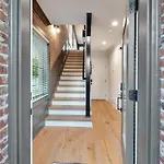 Holiday home New 2 Luxe Townhomes With Rooftops Sleeps 24 Nashville