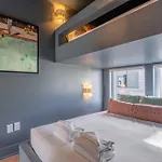 Rooftop Hot Tub Fire Pit 8br Near Broadway *