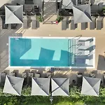 Hyve-retro Modern-full Gym-walk To Broadway Holiday home *