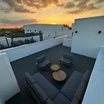 Holiday home Rooftop Views 4br 4ba 7 Beds Near Broadway *