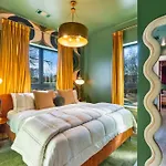 Three King Suites With Pool Gym Balcony Garage Right On Music Row Downtown Views From Rooftop Walk To Rca Studio B & Local Dining Elevator Access 24 Hr Hospitality