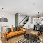 Emerald Overlook - Skyline Views & Rooftop Patio Nashville
