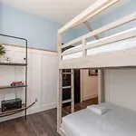 Broadway Breeze Escape Modern Comfort Nashville