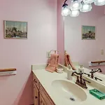 Music-themed Family Home! 13 Mi To Dtwn Holiday home *