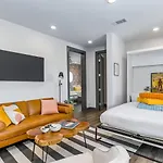 Oasis At The Muse Modern 2br With Balcony & Rooftop Views Nashville