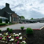 Quarters Inn & Suites