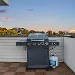 The Wade - Minutes To The Gulch & 12 South