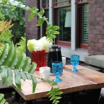 Belmont Blvd Bed And Breakfast