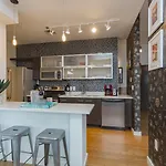 Holiday home Artsy Extended Retreat Downtown *