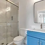 Ensemble-4 Unit Combo-8 Mins To Broadway Holiday home