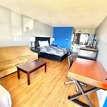 Rodeway Inn- Airport - Downtown - Mexican Restaurant On Site Nashville