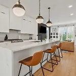 Spacious - 2 Homes, 15 Guests Nashville