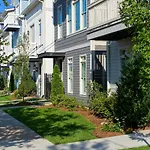 Sleeps 36 3 Homes Walk To Germantown Modern Townhomes Near Dt Avantstay