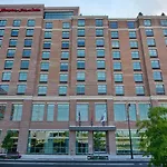 Hampton Inn & Suites Nashville Downtown Capitol View, Tn