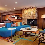 Fairfield By Marriott & Bellevue Hotel 3*