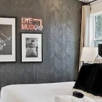 New Nash Modern Luxurious Space W Rooftop Views