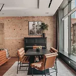 Starr Piano - Highball And Bellamy - 8 Bedroom Holiday home