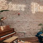 Starr Piano - Roxie And Carraway - 8 Bedrooms Holiday home Nashville