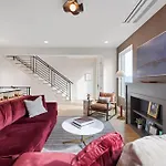 The Chestnut - Brand New Rooftop Skyline Views Holiday home Nashville