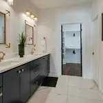 Luxury - The Gulch - Private Rooftop