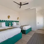 The Linden - Rooftop Views Refined Design New
