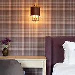 The Chestnut - Brand New Rooftop Skyline Views Holiday home *