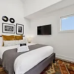 New Nash Modern Luxurious Space W Rooftop Views *